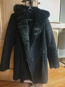 Ciepły płaszcz zimowy ze sztucznym futerkiem Laurence B