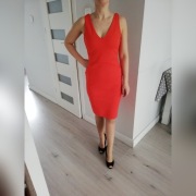 Elegancka sukienka Reserved 