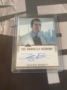 Umbrella Academy autograf Zachary Bennett as Lance Biggs