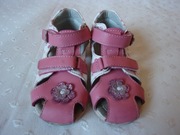 Sandałki dziewczęce Apawwa 23