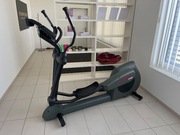 PROFESJONALNY ORBITREK LIFE FITNESS 9500 HR