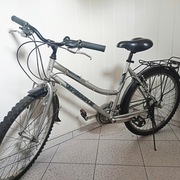 Rower trekkingowy miejski Unibike Trawers damka koła 26 rama 17 srebrny