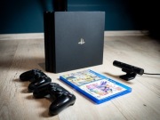 PS4 Pro PlayStation 1tb + gry + akcesoria ZESTAW GRACZA