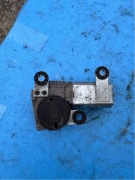 BMW E39 TOURING SILNICZEK WYCIERACZKI TYŁ 8361640