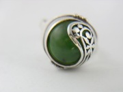 Warmet Resovia duży pierścionek kopułka szarotka srebro 800 jadeit