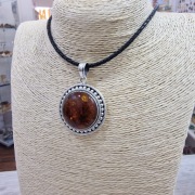 Elegancki srebrny wisior z prawdziwym bursztynem pr 925