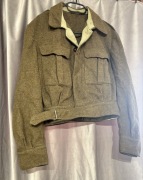 Mundur bojowy z lat 50. XX wieku. Krótki płaszcz polowy