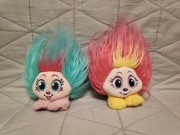 Dwie Maskotki Shnooks do czesania i przytulania.