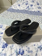 Japonki klapki damskie Kazar czarne 38