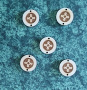 charms22 zawieszka drewno koraliki grawer 1,5 cm hand made