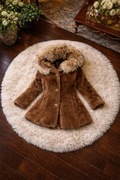 Naturalne futro z bobra strzyżonego z kapturem – brązowe, ciepłe, luksusowe