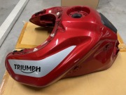 Sprzedam zbiornik do triumph Toger 900 gt pro