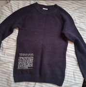 Sweter chłopięcy w rozmiarze 152