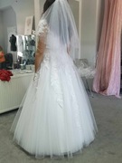 Suknia ślubna plus welon 