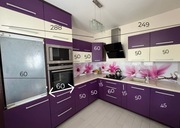 Sprzedam meble kuchenne z AGD + szkło hartowane (magnolie) – komplet 