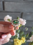 Pierścionek z zielonym turmalinem i diamentami 12,63 gram 