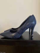 Granatowe skórzane szpilki Dune London r. 37