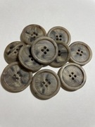 Guziki plastikowe beżowo-brązowe 25mm