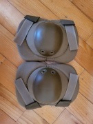 Nałokietniki kolor beżowy