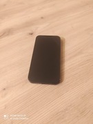 iPhone 14 z pudełkiem i kablem typu c-c