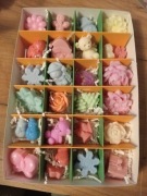 Kalendarze adwentowe pełne mydełek zapachowych 