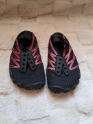 Buty do wody sprandi 23 czarne czerwone