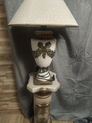 Lampa z postumentem w komplecie 
