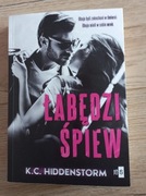 Łabędzi śpiew - K. C. Hiddenstorm