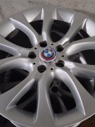 Felgi 4x bmw X5 F15 19cali 5x120 alu + dekielki