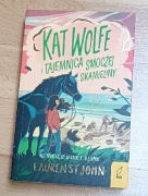 Kat Wolfe i tajemnica smoczej skamieliny Lauren St. John