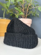 Wełniana czapka handmade Black