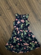 2 sukienki , rozm. 128