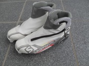 Buty narciarskie VITANE 8 d do nart biegowych r. 40