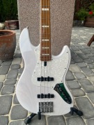 Sire Marcus Miller V8 Jazz Bass