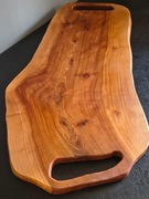 Duża deska z drewna jabłoni z dwoma uchwytami 67 cm Taca do serwowania 