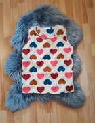 beżowa bluzka w serca 