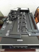 Skaner Epson Perfection V550 Photo A4 i do negatywów