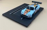 SCX Compcat 1:43 Vantage GT3 - Pasuje do toru Carrera GO