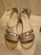 Eleganckie sandałki na wesele