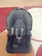 Fotelik samochodowy nosidło firmy Graco od 0-13kg