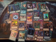 zestaw 250 niepowtarzalnych i oryginalnych kart Yu-Gi-Oh!