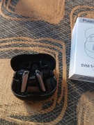 Bezprzewodowe słuchawki douszne 5.3mikrofon Bluetooth Bass LED Ev68