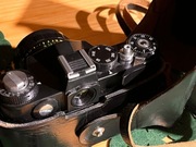 Aparat fotograficzny Zenit TTL i obiektyw Helio-44m 2/58