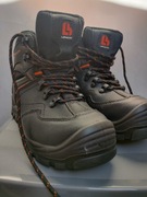 Buty ochronne nowe z blachą rozmiar 38