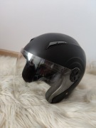 Czarny kask torq