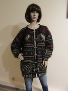 Skandynawski damski sweter hand made czarny we wzór wełniany haftki _ XL