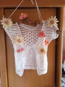 Ozdoba ala makrame z kwiatami sztucznymi