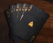 Plastikowe czarne karty do gry