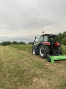 Koszenie trawy kosiarką bijakową, mulczerowanie