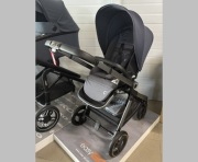 Cavoe Osis 2.0 Iron wózek spacerowy z przekładanym siedziskiem przód/tył